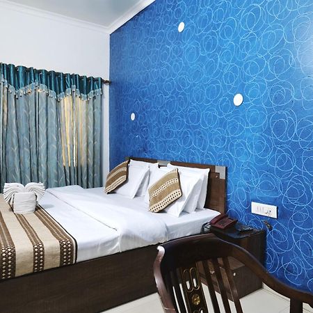 Hotel Holiday Comfort Amritsar Zewnętrze zdjęcie