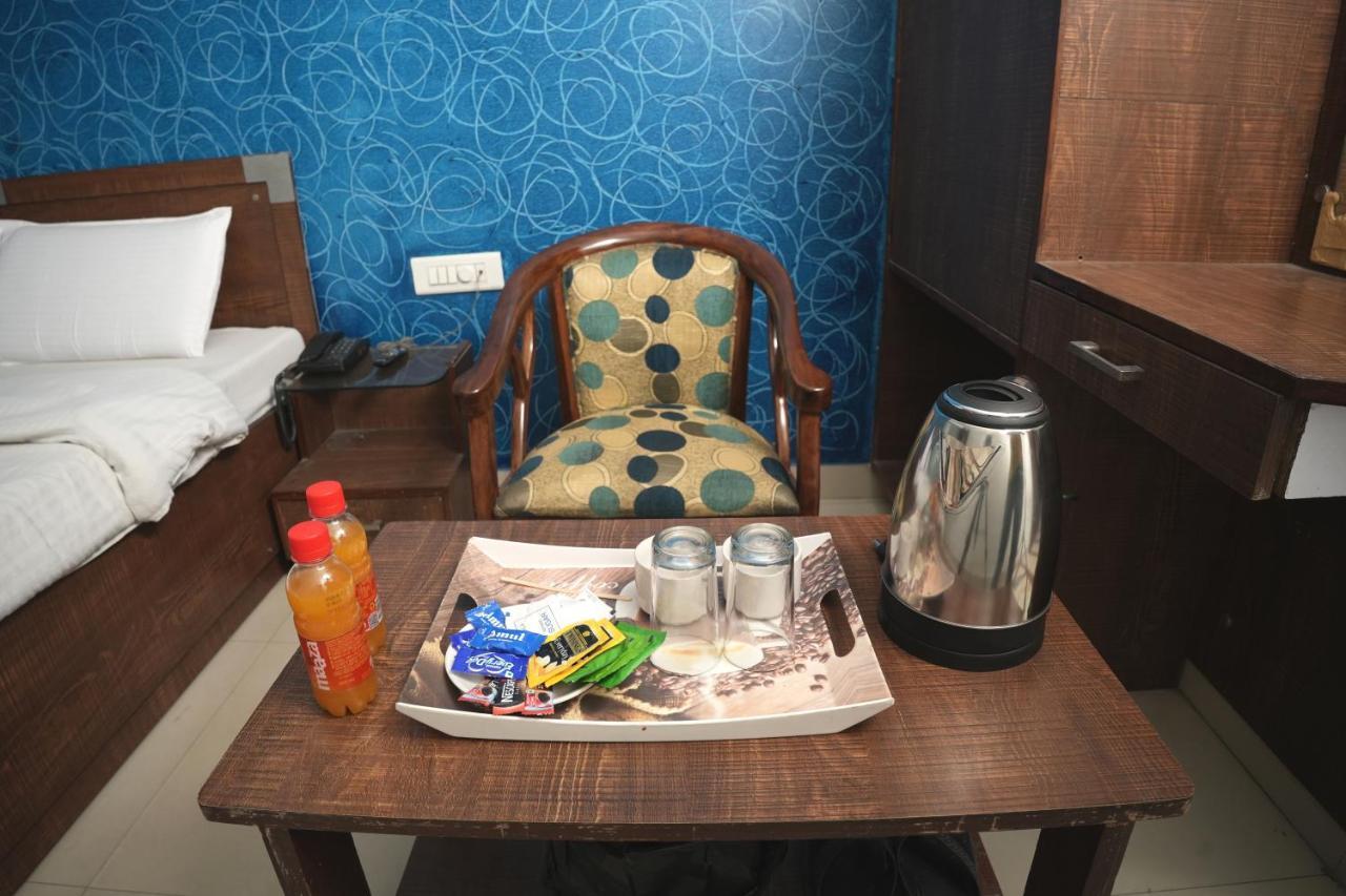 Hotel Holiday Comfort Amritsar Zewnętrze zdjęcie